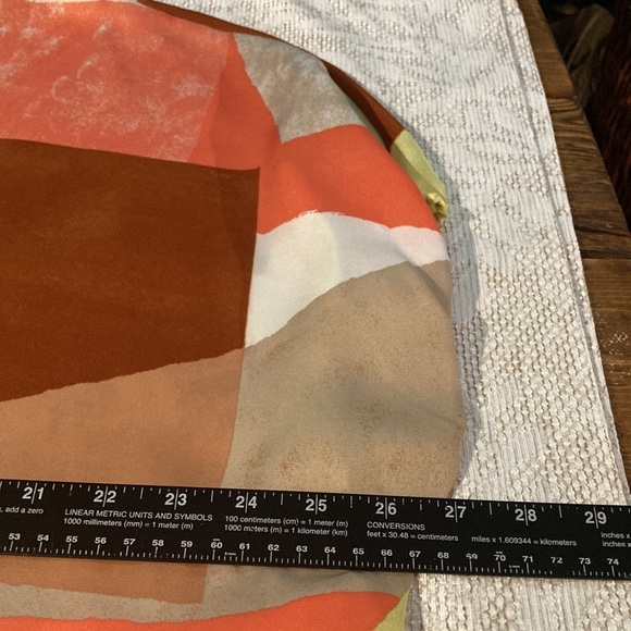 enThread Abstract Print Blouse - Picture 8 of 9